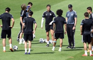 Tanpa Bale, Modric, dan Benzema, Ini Kemungkinan Formasi Real Madrid