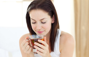 3 Manfaat Minum Teh Panas Bagi Tubuh