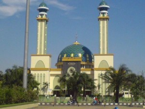 Aneka ‘Menu’ Ramadhan Masjid Agung Al Barkah