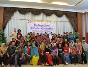 Komunitas Berbagi Nasi ‘Gandeng’ Coca-Cola Lakukan Santunan Anak Yatim