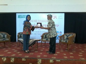 OJK Berikan Literasi Keuangan Bagi Masyarakat Ekonomi Syariah