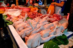 Harga Daging Ayam Naik, Penjualan Pedagang Turun Drastis