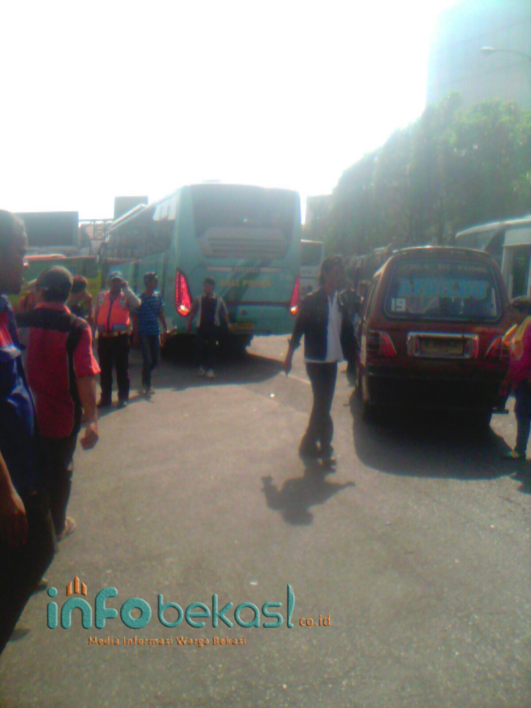 angkot tua bekasi