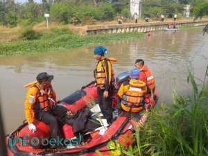 1 Korban Anak Hanyut di Kalimalang Berhasil di Temukan