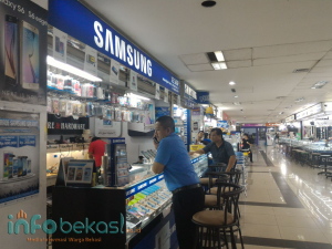 Melemahnya Nilai Tukar Rupiah,  Pedagang Elektronik ‘Teriak’