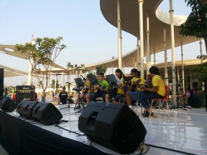 Konser Sambil Rekreasi, Lirone Cantata Gelar Konser di Go! Wet