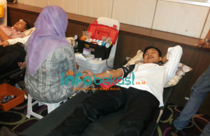 Aksi Sosial, Hotel Santika Gelar Donor Darah