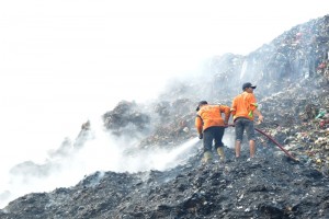 Kebakaran TPA Sumurbatu  Sudah Tertangani