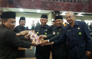 Tuk-tuk, APBD Kota Bekasi 2016 Disahkan 4,49 Triliun