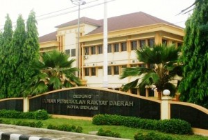 Pakaian Olahraga 50 Anggota DPRD Bekasi Senilai Rp 73 Juta