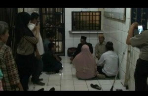 Mengharukan, Pemuda Ini Nikahi Gadis Pujaan Hatinya di Sel Tahanan Polresta Bekasi