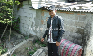 Lurah Teluk Pucung Tinjau Lokasi Garis Sepadan Sungai di Perumahan Taman Wisma Asri Dua