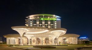 Bukti Nyata Emansipasi Wanita di Hotel Santika Premiere Kota Harapan Indah, Bekasi