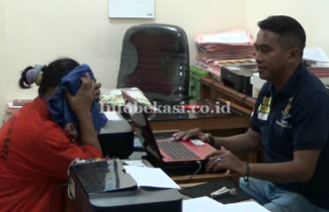 Ibu Depresi yang Melempar Bayinya Dari Lantai 4 Mal Bekasi Junction Ditetapkan Sebagai Tersangka
