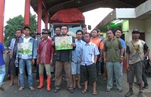 Warga Tolak Swakelola TPST Bantargebang