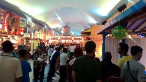 ​Habiskan Sisa Libur Lebaran, Warga Bekasi Penuhi Funworld Metropolitan Mall