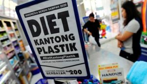 BPLH Kota Bekasi Belum Bisa Evaluasi Dampak Plastik Berbayar