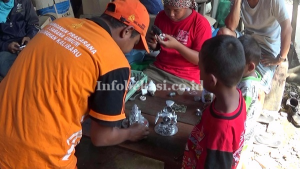 Pelatihan Kerajinan Tangan dari Limbah di TPST Bantargebang