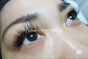 Eyelash Extension, Pertebal Bulu Mata dengan Teknik Korea di Belle House