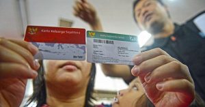 Bedanya Kartu Indonesia Sehat yang Asli dengan yang Palsu
