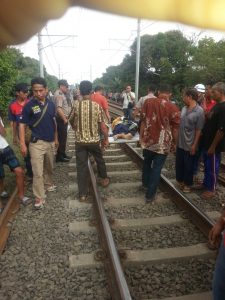 Innalillah, Satu Keluarga Ini Tewas Disambar Kereta