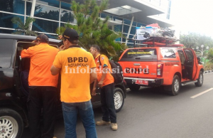 Antisipasi Banjir Saat Musim Hujan, BPBD Kabupaten Bekasi Terjunkan Personel ke Desa