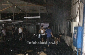 PT Mirae Cipta Indah Terbakar Dibagian Pengemasan, Ratusan Karyawan Panik