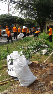 Antisipasi Banjir, BPBD Kota Bekasi dan Kecamatan Jatiasih Lakukan Gerebek K3