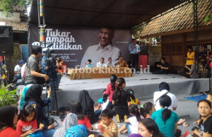Anies Baswedan Dengarkan Uneg-Uneg Masyarakat Bantargebang