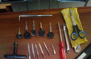 Pencuri Sepeda Motor Ditangkap Setelah Ketahuan Mencongkel Jendela Rumah Korbannya