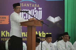 Hadiri Khataman Quran Nusantara Mengaji Bekasi, Menaker : Agama Adalah Kunci Karakter Bangsa