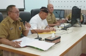 Wali Kota Bekasi Terima Perwakilan Buruh Bahas UMK dan PP 78