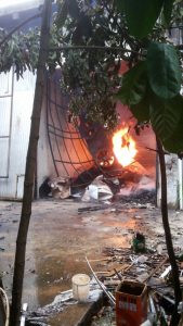 Gudang Oven Kayu di Jatiasih Terbakar