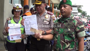 Operasi Zebra, Petugas Temukan Berkas dan Cek Palsu Senilai Rp 1,35