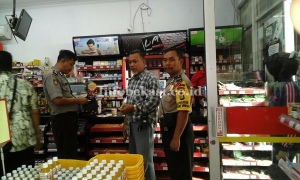 Tiga Pemuda Bergaya Preman Ditangkap Polisi Karena Mencuri, Ditangkap Malah Menangis