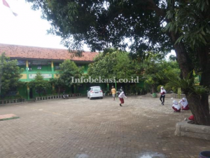 Agar Suasana Sekolah Berbeda, Kepsek SDN Durenjaya 14 Bekasi Lakukan Perubahan Fisik