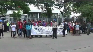 Keluhkan Pembuangan Limbah Asap PT Perkasa Alam Segar, Sejumlah Warga Lakukan Demo