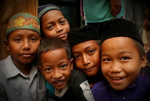 KOPLAX Family Ajak Peduli Anak Yatim