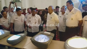 Kota Bekasi Terima Hibah 20 Ribu Lampu PJU dari DKI