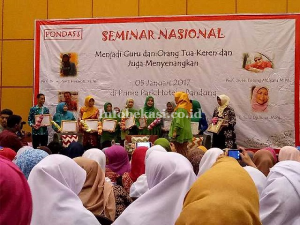 Tine Mulyaningsih, Dapat Penghargaan sebagai Praktisi PAUD Terinspiratif Tingkat Nasional