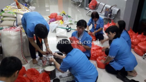 Pupuk Kepedulian dan Sambut Imlek, Sekolah Ananda Adakan Aksi Sosial