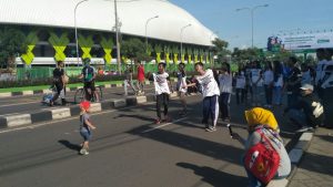 Yogs Famillia Jadi Salah Satu Hiburan Di Car Free Day
