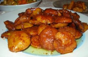 Siapa Penggemar Jengkol? Warung Ini Sediakan Makan Jengkol Gratis