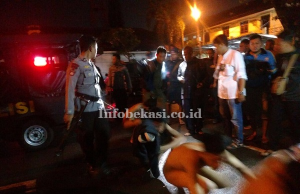 Usir Aksi Tawuran, Satpol PP Ini Malah Ditusuk