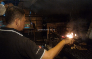 Terastiq Sajikan Steak dengan Teknik Pengasapan Arang