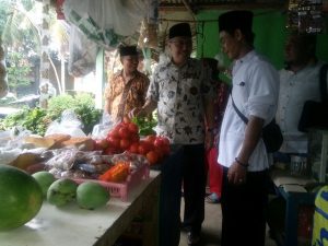 Mahfudz Abdurrahman Bantu Permodalan Usaha Warga Mustikasari
