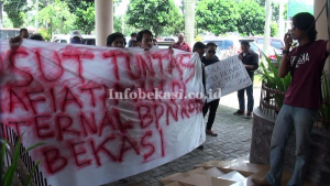 Banyak Mafia Tanah dan Pungli, Para Pendemo Datangi Kantor BPN Kota Bekasi