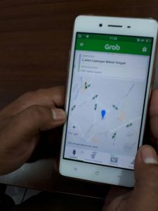 Kemenhub Akan Naikkan Tarif Transportasi Online, Ini Kata Warga Kota Bekasi
