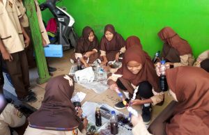 Gali Potensi Siswa Melalui Membatik