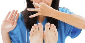 5 Cara Menghilangkan Bau kaki